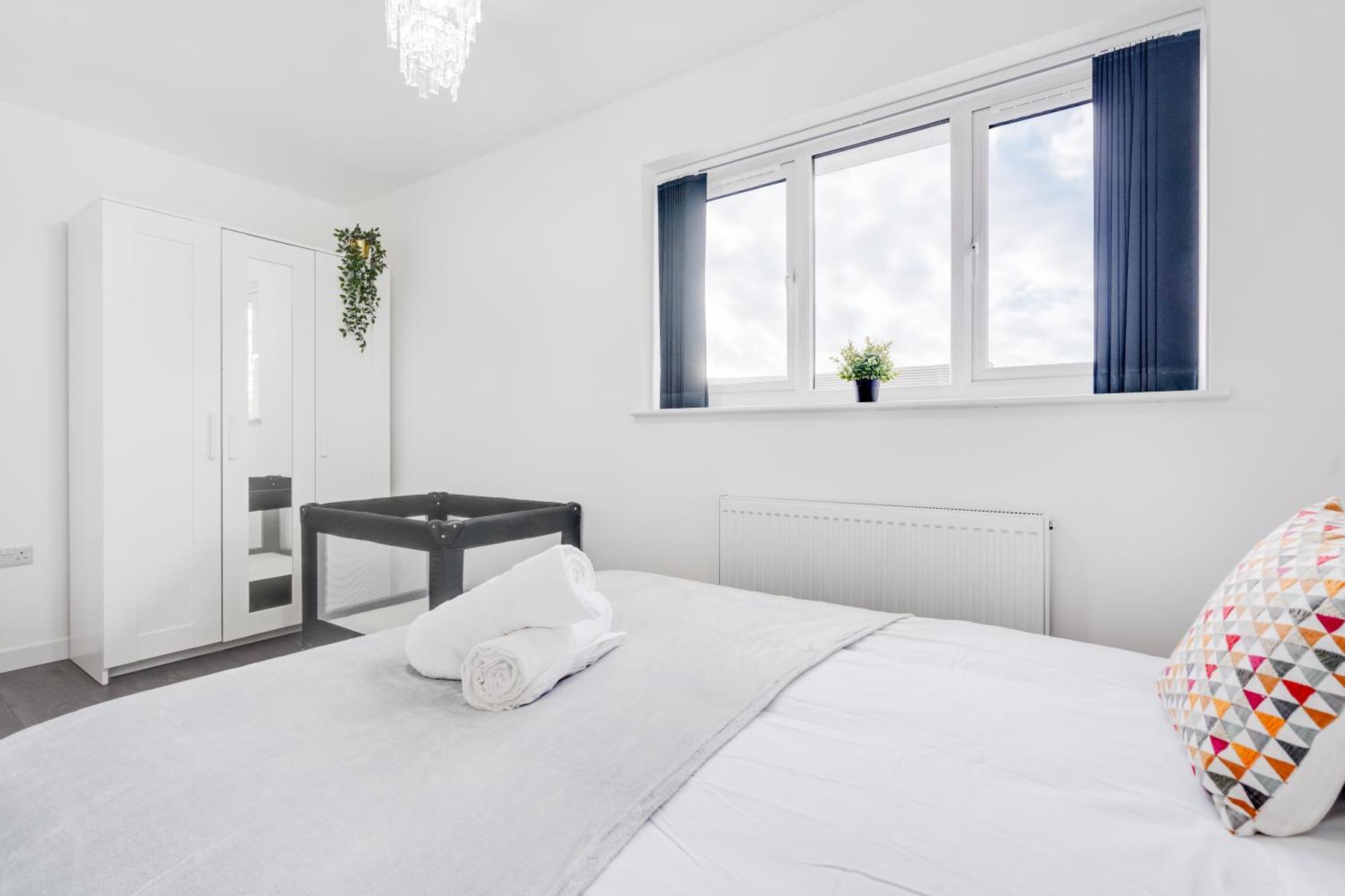 Holiday home Dazzling & Modern 4bd - Coop Live - Etihad - Parking