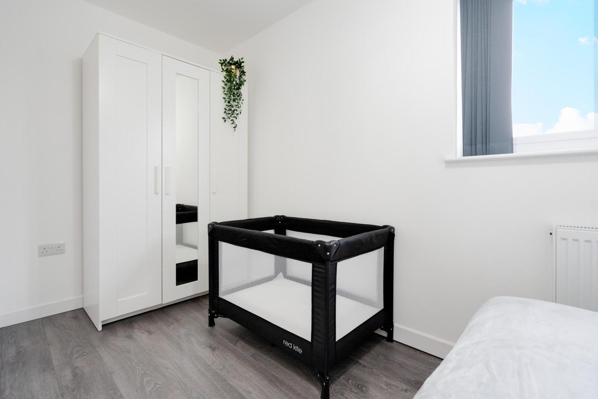 Holiday home Dazzling & Modern 4bd - Coop Live - Etihad - Parking Manchester